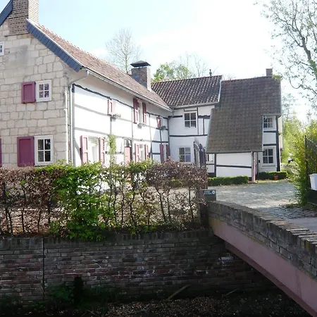Brull Hotel 3*