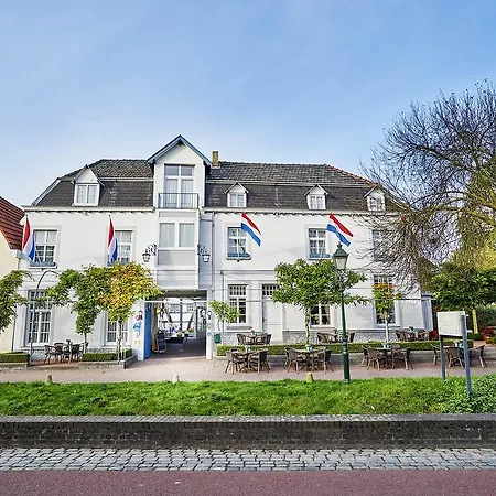 Brull Hotel 3*